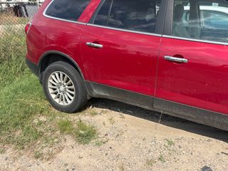 2012 Buick Enclave Leather - Primary Damage Right Image